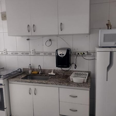 Apartamento Vento E Mar - 2 Quartos Com Sacada Na Quadra Da Praia Do Gonzaga Santos  Extérieur photo