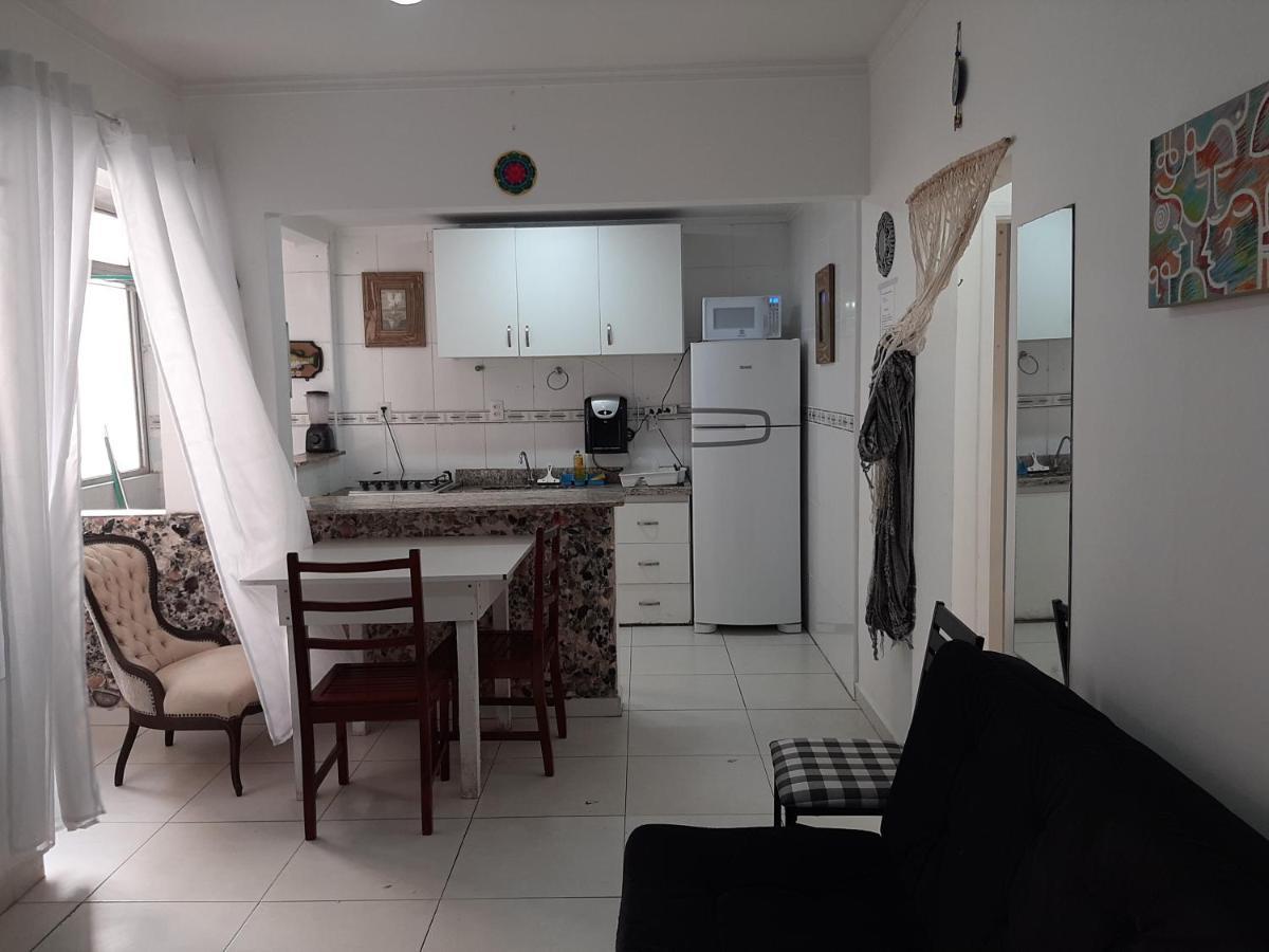 Apartamento Vento E Mar - 2 Quartos Com Sacada Na Quadra Da Praia Do Gonzaga Santos  Extérieur photo