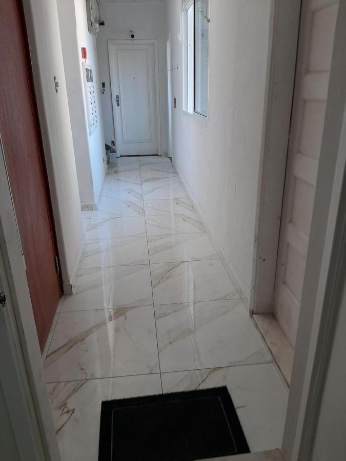 Apartamento Vento E Mar - 2 Quartos Com Sacada Na Quadra Da Praia Do Gonzaga Santos  Extérieur photo