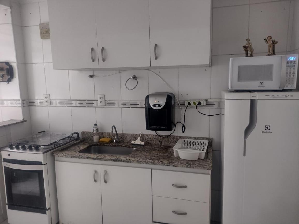 Apartamento Vento E Mar - 2 Quartos Com Sacada Na Quadra Da Praia Do Gonzaga Santos  Extérieur photo