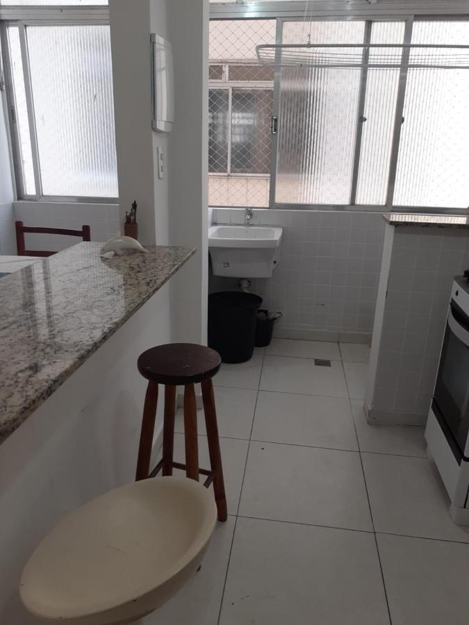 Apartamento Vento E Mar - 2 Quartos Com Sacada Na Quadra Da Praia Do Gonzaga Santos  Extérieur photo